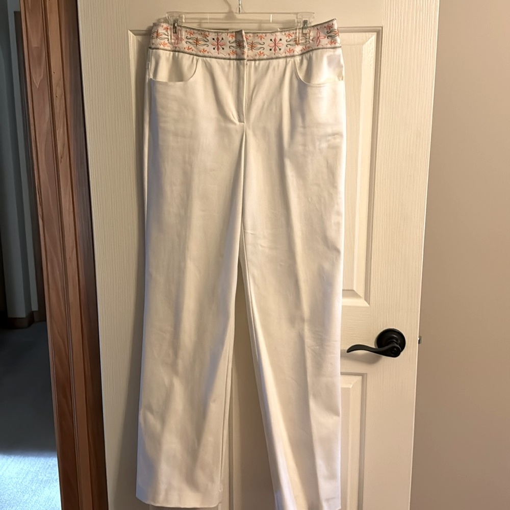 TALBOTS l; SIZE 8  White Pants with Beautiful Embroidered Waist Band, NWOT